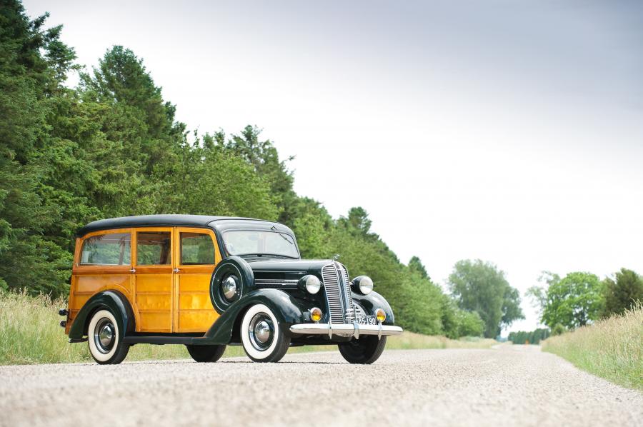  Dodge Westchester Suburban Station Wagon 1937 года  (фото 6 из 27)